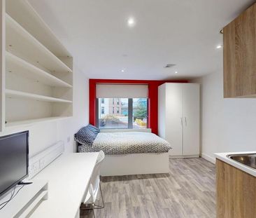 Studio to rent - Photo 1