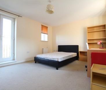 5 bedroom terraced house to rent - Photo 4