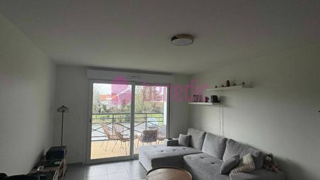 MOULINS LES METZ - f2 meublé - terrasse - parking aérien - Photo 2