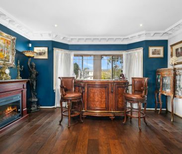 Expansive & Spacious Residence Peacefully Positioned in a Cul-De-Sa... - Photo 1