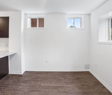 For Lease - 1-169 Greer Street, Barrie, Ontario - Photo 2