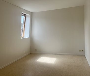 Location Appartement 2 pièces 47 m² La Châtre - Photo 3