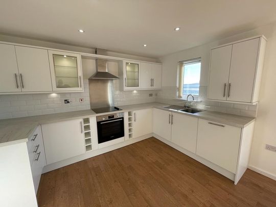 2 bedroom flat to rent - Photo 1