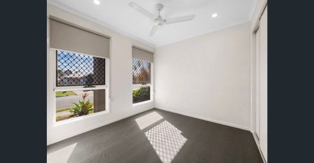 Spacious 3-Bedroom Family Home in a Quiet Morayfield Location - Photo 2