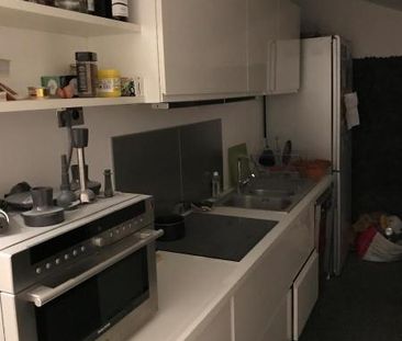 Location Appartement 3 pièces 81m² LYON 2ème - Photo 4