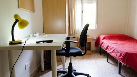 Carrer de Ramon Llull, Valencia, Valencian Community 46021 - Photo 5