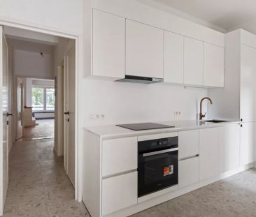 Licht en ruimte in het hart van Antwerpen – 1 slaapkamer appartement - Photo 5