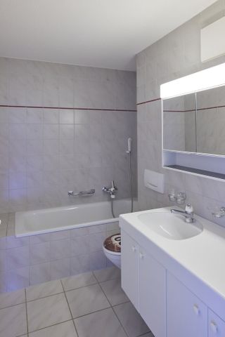 3.5 Zimmer Wohnung mit Sicht ins Grüne - Photo 5