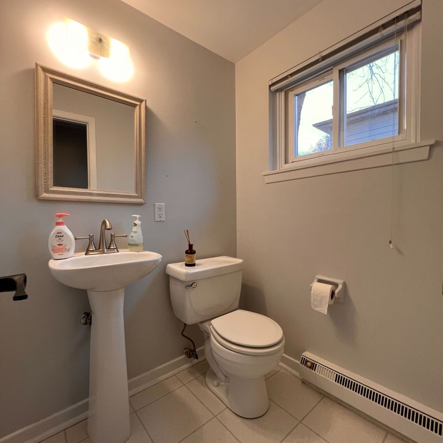 For Lease - 3195 Valmarie Avenue, Mississauga, Ontario - Photo 1