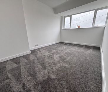 3 Bed Semi-Detached House, Alnwick Road, S12 - Photo 2