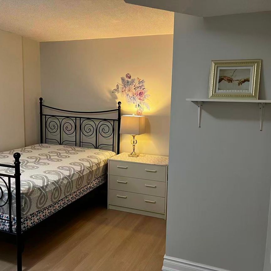 For Lease - 3441 Sanderling Crescent Unit# Bsmt #2, Mississauga, Ontario - Photo 1