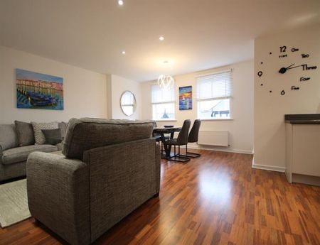 2 Bedroom Apartment To Let - Photo 3