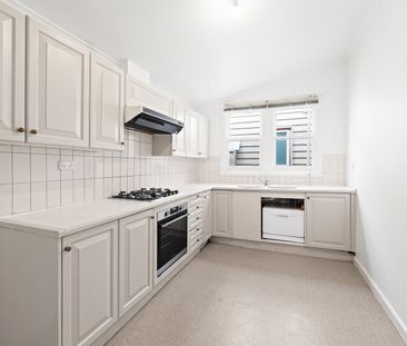 24 Crown Street, Flemington VIC 3031 - Photo 6