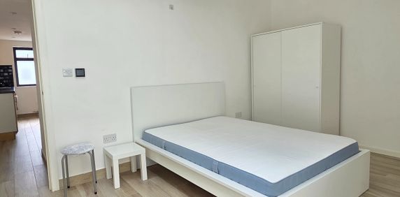 Room in a Shared House, Priory Way, HA2 - Photo 2