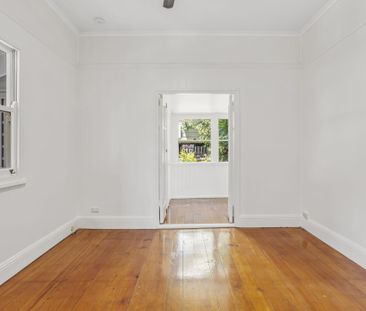 Character, Space & Lifestyle in the Heart of Kelvin Grove! - Photo 4