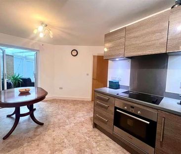 Sorrel Place, Stoke Gifford, Bristol, Gloucestershire, BS34 - Photo 5