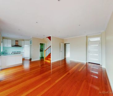 3 Bed, 2 Bath - Photo 2