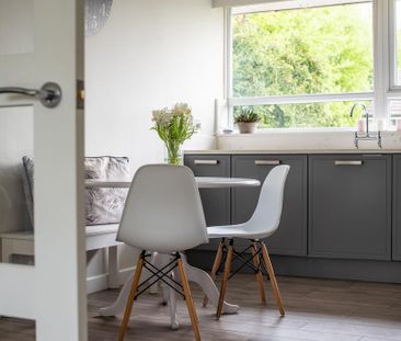 2 bedroom flat to rent - Photo 6