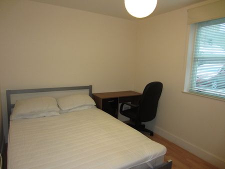 2 bedroom apartment to rent - Photo 5