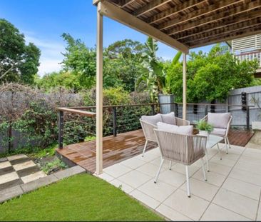Greenslopes - Photo 1