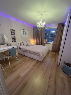 Vänortsstråket, Sollentuna - Photo 1