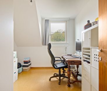 Mooie halfopen woning met garage op absolute toplocatie - Foto 5