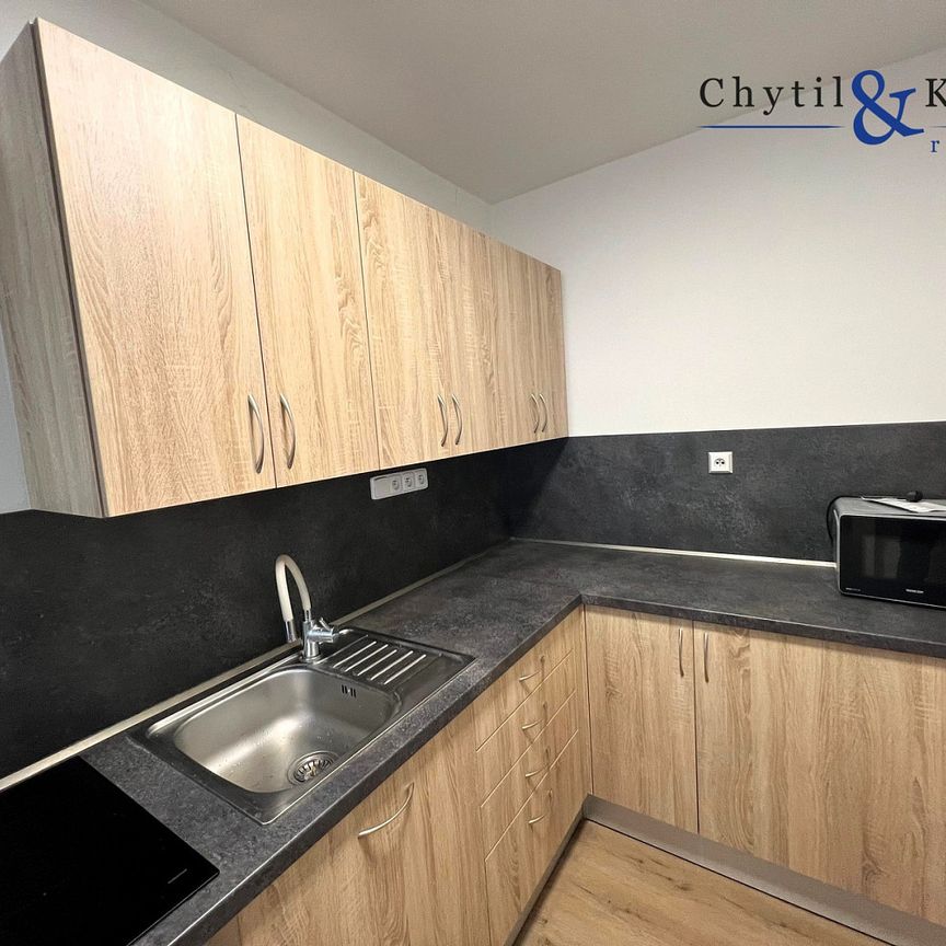 Pronájem bytu 1+1 43 m² - Fotografie 1