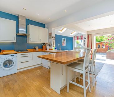 House To Let - Photo 6