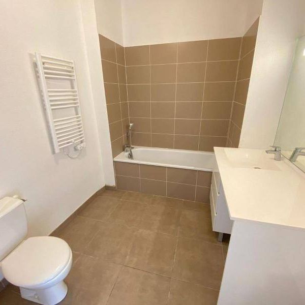 Location appartement récent 2 pièces 38.37 m² à Montpellier (34000) - Photo 1