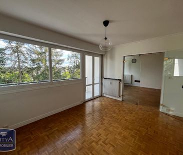 Location Appartement 5 pièces 91m² LAVAL 53000 - Photo 2