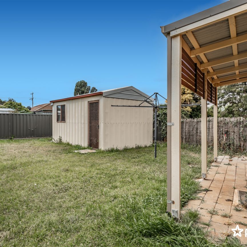 11 Lawson Rd, Melton South VIC 3338 - Photo 1