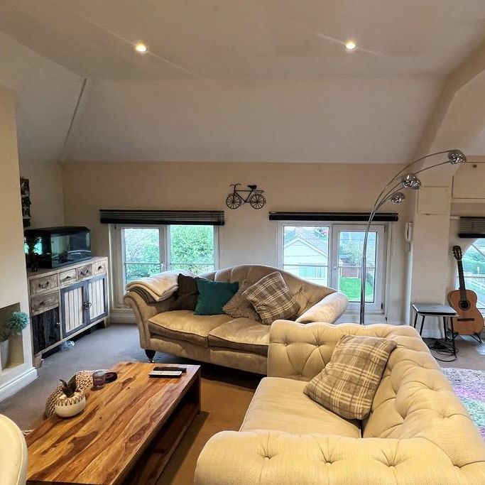 2 bedroom penthouse to rent - Photo 1