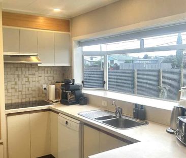 THE PERFECT FAMILY HOME - Photo 3