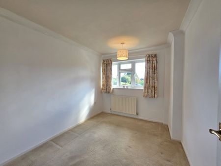 3 Bed Bungalow - Photo 5