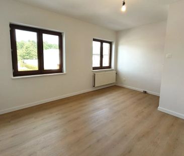 MOOIE WONING MET GARAGE EN TUINTJE - Foto 4