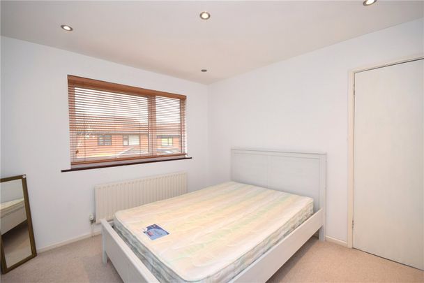 3, Summerhill Place, Leeds, West Yorkshire, LS8 2EN - Photo 1