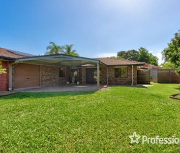 “Spacious Lowset Home in Prime Hilltop location!” - Photo 6