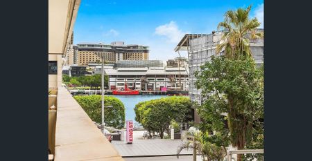 North facing large studio with water views - Photo 5