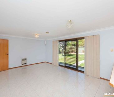 Lovely quiet location, in peaceful loop street - Photo 6