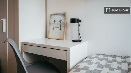 barcelona, Catalonia 08005 - Photo 4