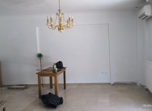 Studio/Γκαρσονιέρα για ενοικίαση - Νεάπολη, - Φωτογραφία 1