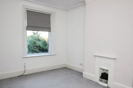 4 bedroom terraced house to rent - Photo 5