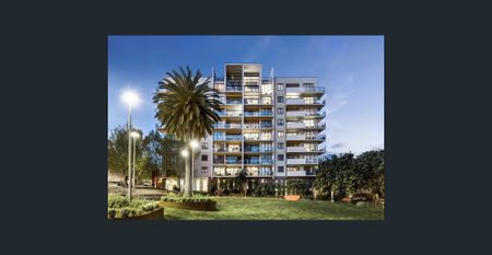 Large 2/3 Bedroom apartment, great location, large balcony bordering Sth Yarra - Photo 2