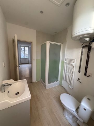 Location Appartement 2 pièces 30m² MONTMORILLON 86500 - Photo 5