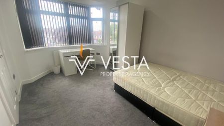 4 bedroom terraced house to rent - Photo 5