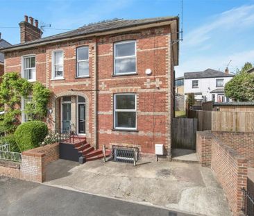 1 bedroom in a house share to rent - Photo 5
