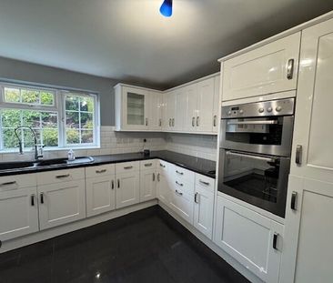 MancetterRoad, Shirley, SOLIHULL - Photo 4