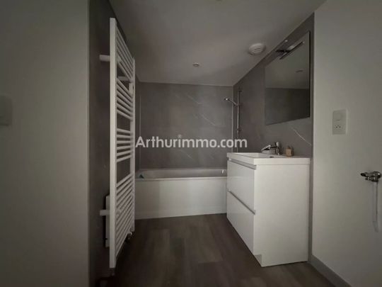 Location Appartement 4 pièces 92 m2 à Lons-le-Saunier - Photo 1