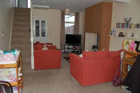2 bedroom house to rent - Photo 2