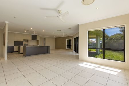 7 Scarisbrick Drive, Kirwan - Photo 3
